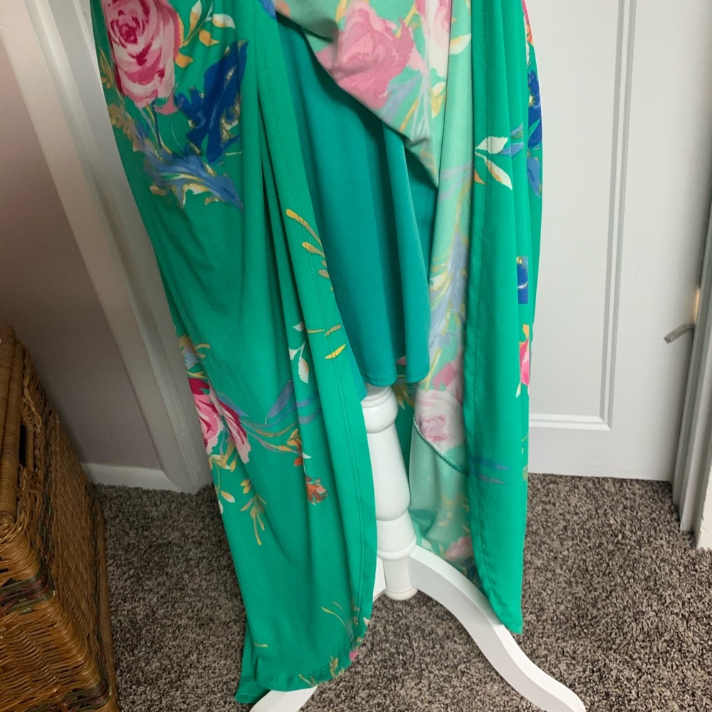Wrap Floral Dress - Picture 4 of 6